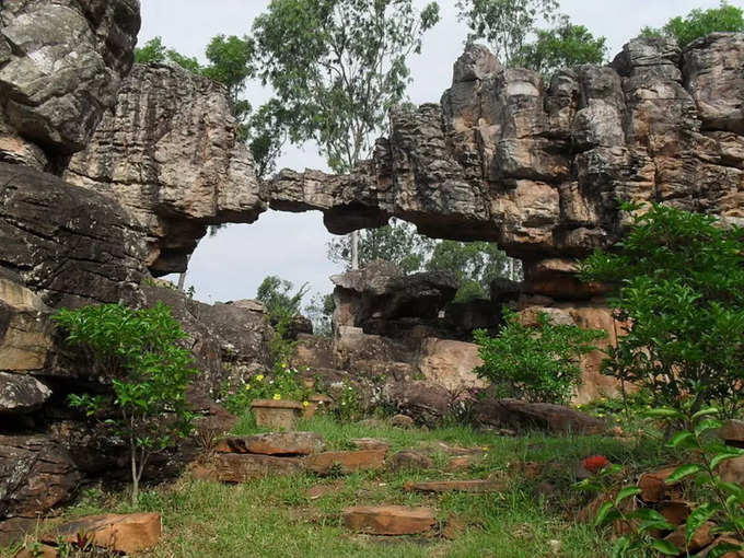 ​ತಿರುಮಲದಲ್ಲಿ ಕಮಾನು, ಆಂಧ್ರ ಪ್ರದೇಶ