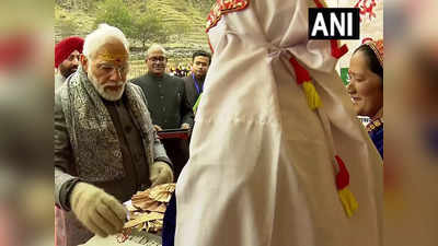 Narendra Modi Kedarnath vist Today: भारत के अंतिम गांव माणा तक पहुंचा विकास, केदार बाबा ने दिया आशीर्वाद: मोदी