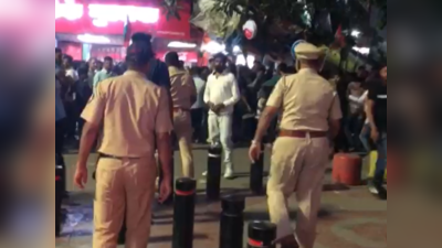 Pune News : भारताच्या विजयानंतर पुण्यात क्रिकेटप्रेमींची हुल्लडबाजी; पोलिसांकडून लाठीचार्ज