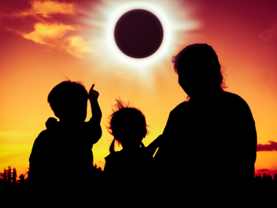 Solar Eclipse 2022: சூரிய கிரகணம் உங்கள் ராசியை எப்படி பாதிக்கும்?