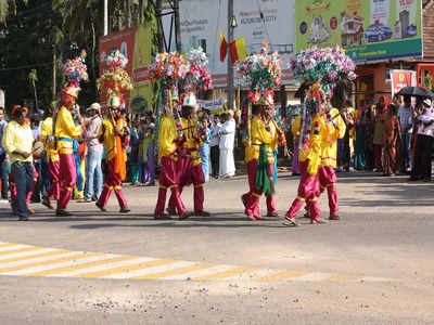 ದೀಪಾವಳಿ ಮದುವೆಗೆ ಯುವಕನೇ ವಧು: ಉ.ಕ ಜಿಲ್ಲೆಯ ಹಾಲಕ್ಕಿ ಒಕ್ಕಲಿಗರಲ್ಲಿ ಯುವಕರ ವಿವಾಹ ಪ್ರಹಸನ