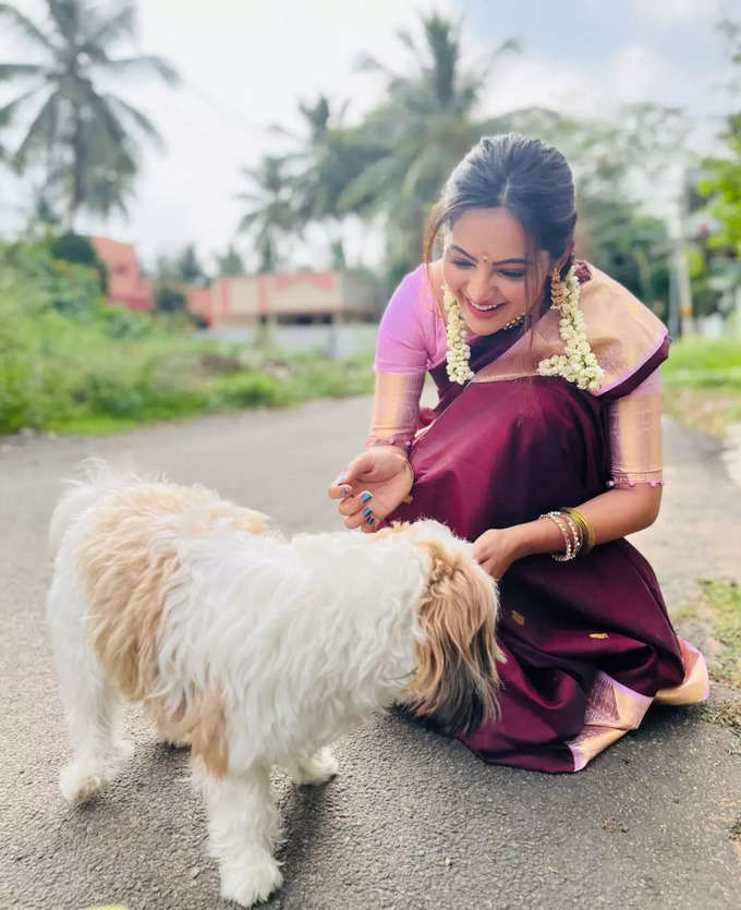 Athulya Ravi: ப்ப்பா.. என்னவொரு லுக்: அதுல்யா ரவியின் கலக்கல் போட்டோஸ்.!