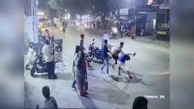 Tamil Nadu: ర్యాష్ డ్రైవింగ్‌తో రెచ్చిపోయిన యువకులు... నిలదీసినందుకు పోలీస్‌పైనే దాడి