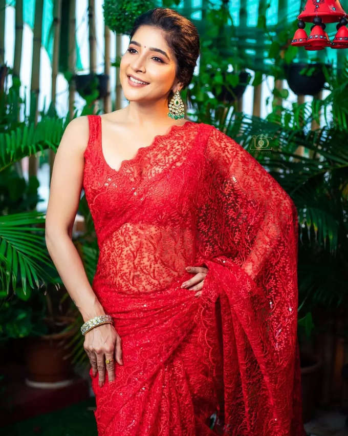 Sakshi Agarwal: ப்ப்பா.. புடவையில் சொக்க வைக்கும் சாக்‌ஷி அகர்வால்: அசத்தல் போட்டோஸ்.!