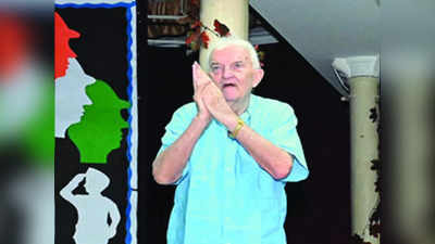 Kolkata News: जब 62 साल भारत में बिताया, तो 84 साल के टीचर को क्यों लौटना पड़ा अपने देश आयरलैंड?