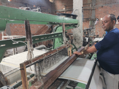 Jhansi News : झांसी में कपड़ा उद्योग को फिर से खड़ा करने की तैयारी में सरकार, तैयार हो रहा प्लान