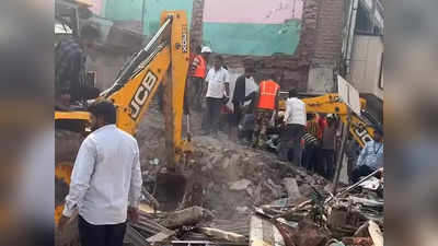 Amravati Building collapse: भरभराकर गिरी जर्जर इमारत, 5 की मौत, 2 गंभीर, महाराष्ट्र के अमरावती में हादसा