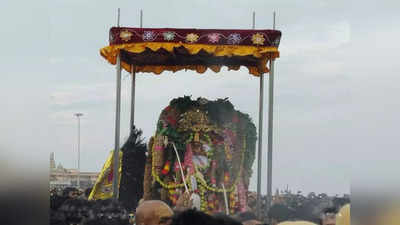 வெற்றிவேல் முருகனுக்கு அரோகரா - திருச்செந்தூரில் கோலாகலமாக நடந்த சூரசம்ஹாரம்