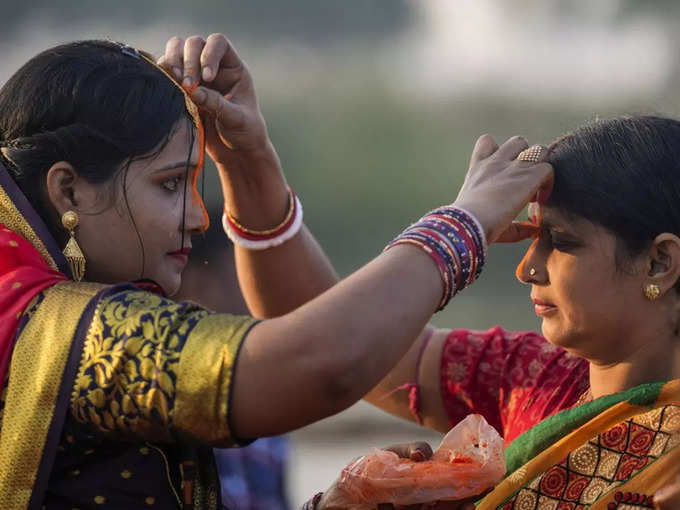 शुक्रवार को नहाय खाय से शुरू हुआ छठ पर्व