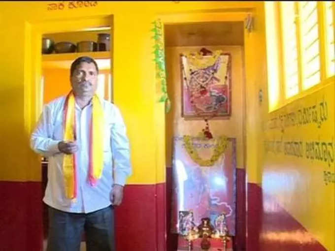 A man named Shivananju in Srirangapatna of Mandya district made a temple for kannadambe in his house