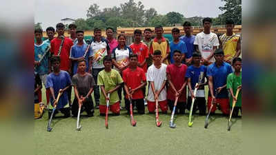 Hockey Nursery: खूंटी और  सिमडेगा में ‘हॉकी स्टीक’ के साथ बचपन की शुरुआत, 15 हजार बच्चे मैदान में बहा रहे हैं पसीना