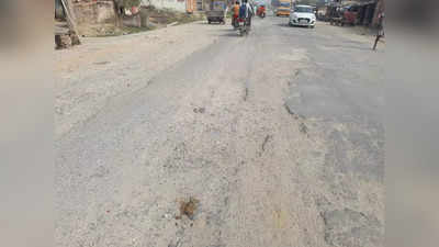 Gorkahpur news: सीएम सिटी गोरखपुर की मुंह चिढ़ातीं सड़कें, कैसे पूरा होगा यूपी में गड्डामुक्त सड़कों का सपना