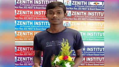 IIT Kharagpur Student : খেলনা ফেরি করার পর পড়াশোনা! খড়গপুর IIT-তে সুযোগ পাওয়া ছোটন স্বপ্নের ফেরিওয়ালা
