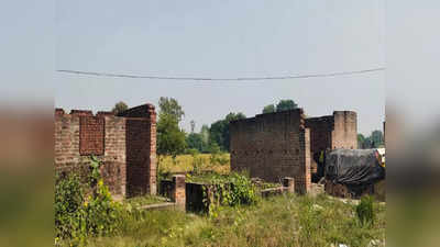 Bhadohi News: सीएम आवास का पैसा लिया और चले गए सूरत, भदोही डीएम ने वसूली के दिए आदेश