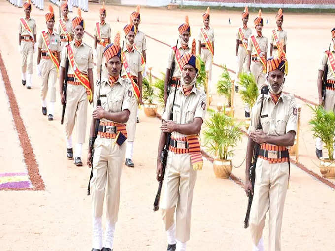 ಸಿವಿಲ್ ಪೊಲೀಸ್ ಕಾನ್ಸ್‌ಟೇಬಲ್‌ ತರಬೇತಿ, ಖಾಯಂಪೂರ್ವ / ವೇತನ ಶ್ರೇಣಿ