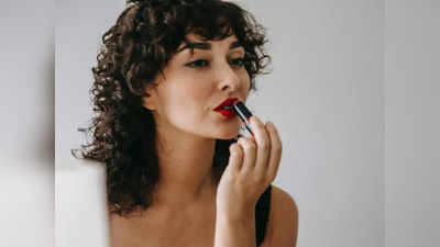 तब्बल 16 तास टिकून राहू शकतात या आकर्षक Smudgeproof Lipstick, युजर्सद्वारे मिळाल्या आहेत बेस्ट रेटिंग्ज
