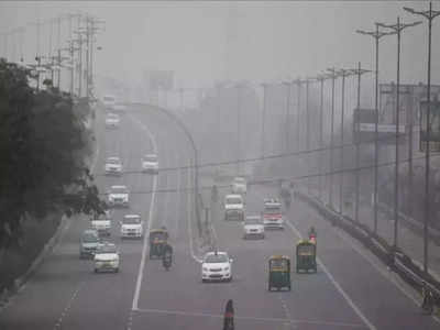 AQI in Ghaziabad: अब घरों में भी रहने नहीं दे रहा प्रदूषण, आंखों में जलन और सांस के मरीज बढ़े.. गाजियाबाद का हाल