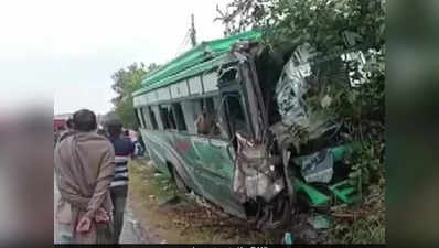 Kashmir Accident ఢీకొట్టిన రెండు బస్సులు.. 3 ముగ్గురు మృతి, మరో 7గురు పరిస్థితి విషమం