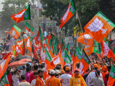 Gujarat BJP Candidate List 2022 :ભાજપની પહેલી યાદીમાં 69 ચહેરા રિપિટ, 14 મહિલાઓને સ્થાન મળ્યું: હકુભાને કોર્ટ કેસ નડ્યો 