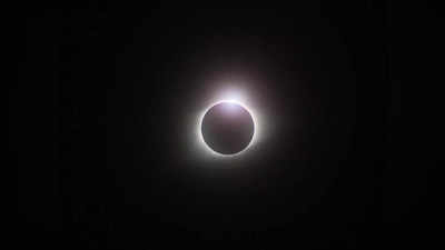 Eclipses 2023: সামনের বছর কতবার গ্রহণের কবলে সূর্য-চাঁদ? জেনে নিন তারিখ-সময় বিশদে