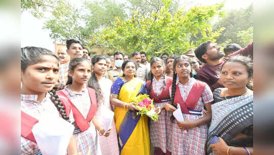 ఆ ముగ్గురు అమ్మాయిలకు వరంగా గవర్నర్ బైరన్‌పల్లి పర్యటన 