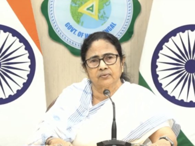 Mamata Banerjee: राष्ट्रपति बहुत अच्छी महिला हैं... अखिल गिरि विवादास्पद बयान पर ममता बनर्जी ने मांगी माफी