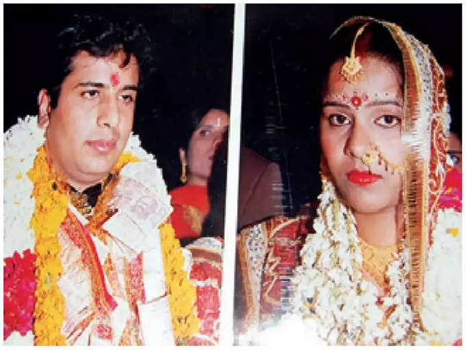 राजेश और अनुपमा की शादी की तस्वीर