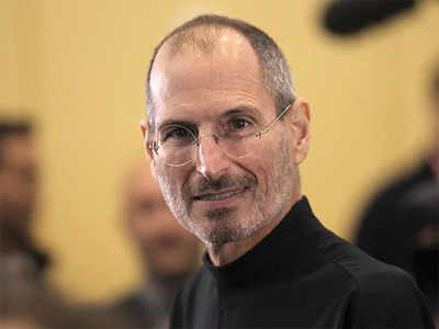 Steve Jobs: একজোড়া জুতোর দাম 1.7 কোটি টাকা! কার চটি এত দামি?