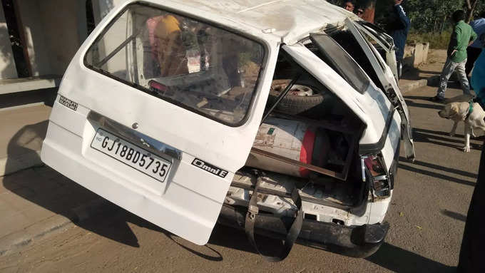 gandhinagat school van accident