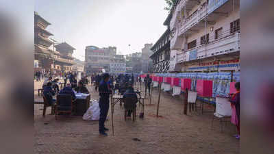 नेपाल में नई सरकार के लिए हो रहा मतदान, 1.7 करोड़ मतदाता केपी ओली या देऊबा में करेंगे फैसला
