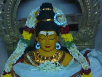 இன்று கார்த்திகை சோமவார பிரதோஷம் : வழிபாட்டின் சிறப்புக்களும், பலன்களும்