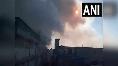 Punjab News: लुधियाना में धागा बनाने वाली फैक्ट्री में लगी भीषण आग, मौके पर दमकल की कई गाड़ियां