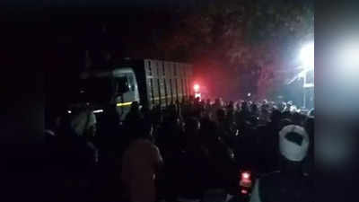 bihar road accident: சாலையோரம் சாமி வழிபாடு... கூட்டத்தில் லாரி புகுந்த விபத்தில் 12 பேர் பலி