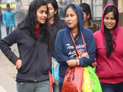 Delhi Winter: कड़ाके की सर्दी के लिए हो जाइए तैयार, इसी महीने पारा पहुंच जाएगा 6 डिग्री