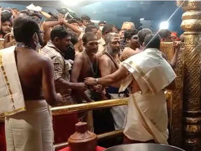 Sabarimala Temple:കിടക്കാൻ പായ തിരക്കി തീർഥാടകർ; വിതരണക്കാരെ തപ്പി വിജിലൻസ്