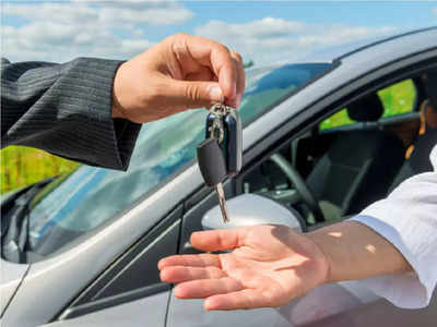 Car Buying Tips : नवीन कारची डिलीव्हरी घेताना या ३ गोष्टी तपासा, नंतर पश्चाताप करावा लागणार नाही
