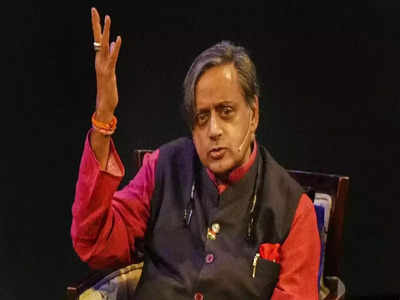 Shashi Tharoor Kerala Tour: ಕೇರಳದಲ್ಲಿ ಸೃಷ್ಟಿಯಾಗುವುದೇ ತರೂರ್ ಬಣ? ಸಂಸದನ ಪ್ರವಾಸದಿಂದ ಕಾಂಗ್ರೆಸ್‌ನಲ್ಲಿ ತಳಮಳ