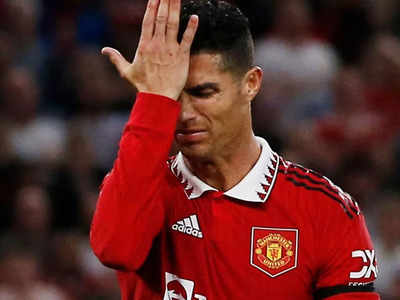 Ronaldo Manchester United: ये क्या हो गया... क्रिस्टियानो रोनाल्डो की ऐसी बेइज्जती, अंदर ही अंदर शर्मसार होगा दिग्गज