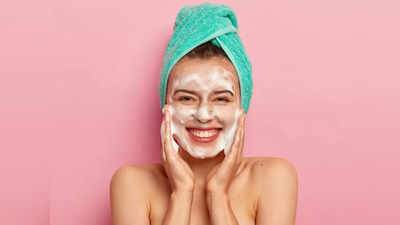 Dry Skin Face Wash: इन फेस वॉश की मदद से चेहरा रहेगा मॉइश्चराइज्ड, रोजाना कर सकते हैं इस्तेमाल