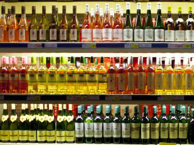 Liquor Price Rise in Kerala: केरल में शराब हुई महंगी, जानिए अलग-अलग ब्रांडों में कितने रुपये का होगा इजाफा