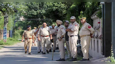 Jammu-Kashmir news: कश्मीर में ऑनलाइन धमकियों के मामले में पुलिस की बड़ी कार्रवाई, पत्रकारों के घरों पर छापे