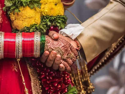 Marriage India :  ৪০ দিনে দেশে ৩২ লাখ বিয়ে, টাকার ফোয়ারা-য় কত উঠবে ব্যবসায়ীদের ঘরে?
