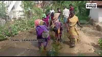 குடியிருப்பு பகுதியில் தேங்கும் கழிவுநீரால் தொற்றுநோய் பரவி வருவதாக கிராம மக்கள் புகார்