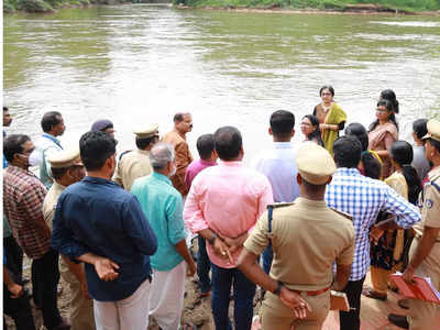 നദികളുടെ ഗതി മാറി; കടവുകളിൽ അപകട സാധ്യത, ശബരിമല തീർഥാടകർക്ക് മുന്നറിയിപ്പ്