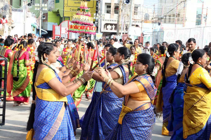 సూర్యప్రభ వాహనంపై శ్రీ పద్మావతి అమ్మవారు