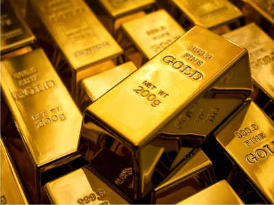 Gold Seized: శంషాబాద్ ఎయిర్‌పోర్టులో బంగారం పట్టివేత..అనుమానం రాకుండా అలా స్మగ్లింగ్ చేయబోయి..