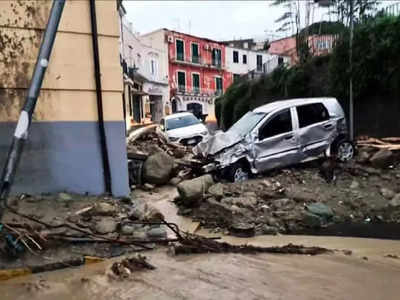 Italian Landslide: కొండ చరియలు విరిగిపడి 8  మంది దుర్మరణం... 13 మంది గల్లంతు