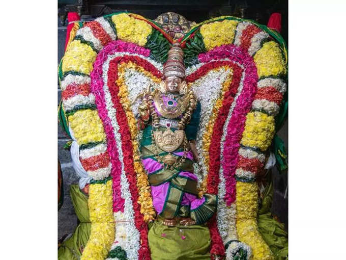 பக்தர்கள் வசதிக்காக ஏற்பாடுகள்