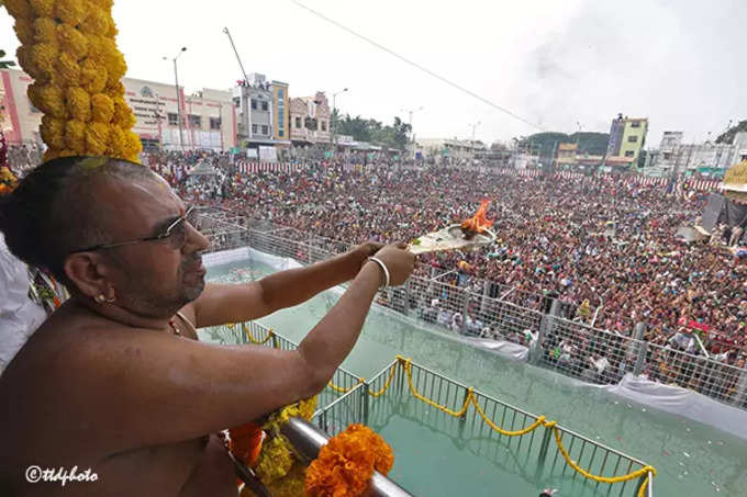 వైభవంగా పద్మావతి అమ్మవారి పంచమీ తీర్థం.. భక్తుల పుణ్యస్నానాలు