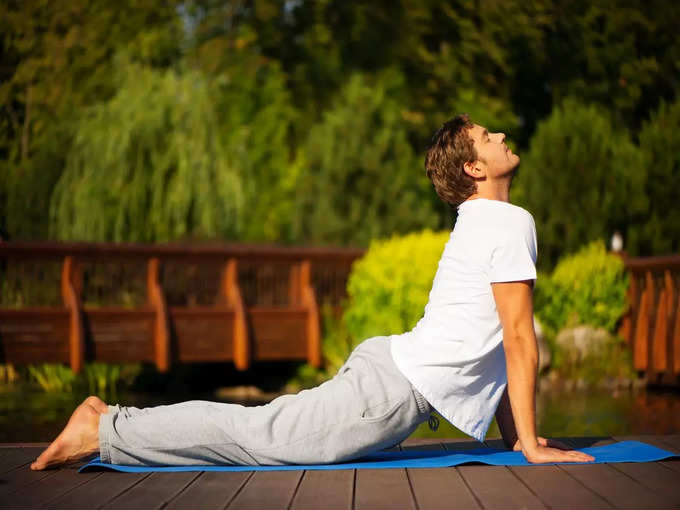 भुजंगासन (Bhujangasana)